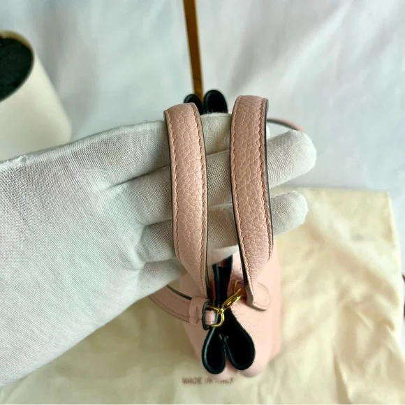 SALVATORE FERRAGAMO Baby Pink Gancini Mini Shopper Tote with dustbag - Picture 6 of 15